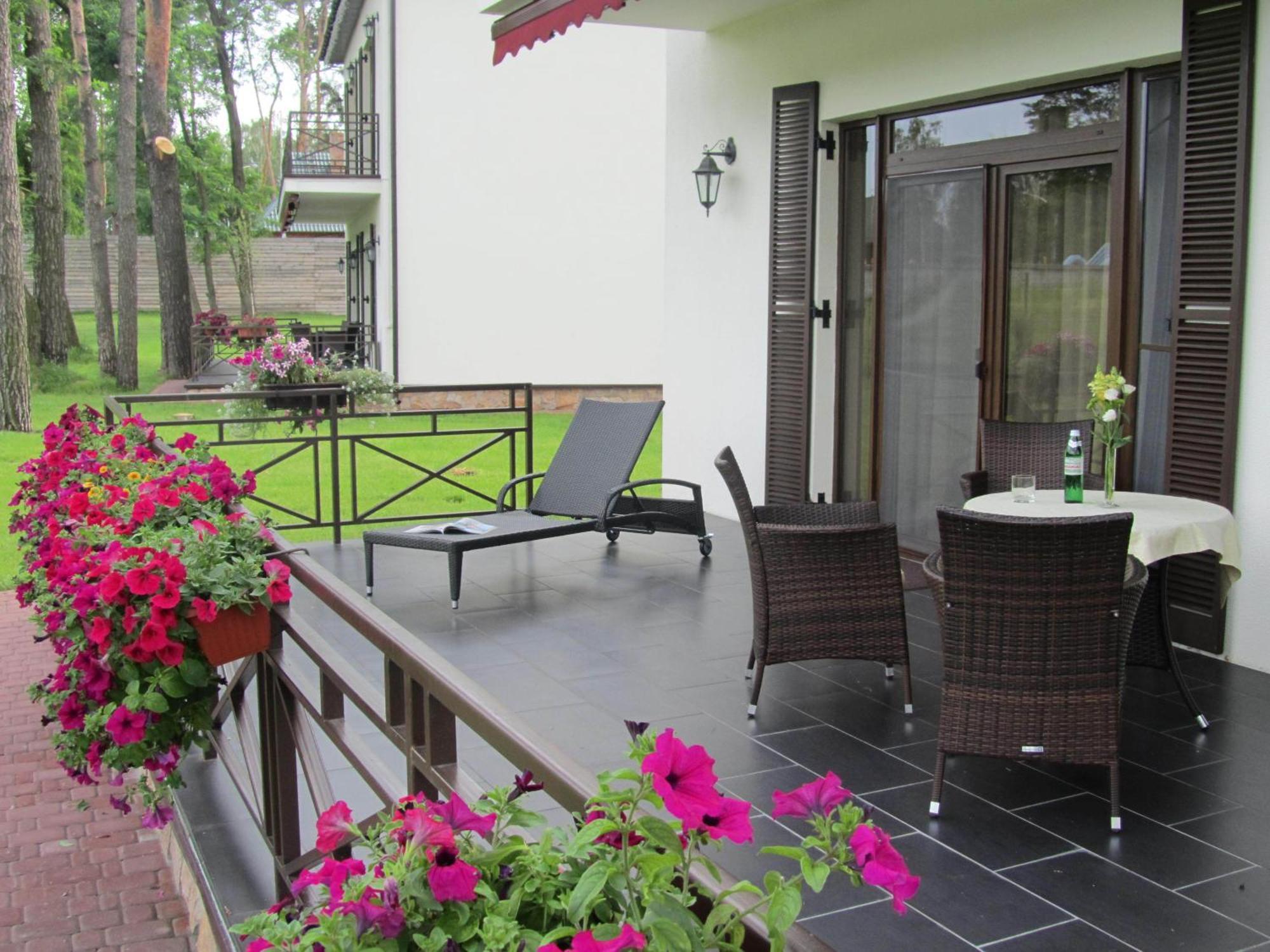 Park-Hotel Kidev Chubynske Bagian luar foto